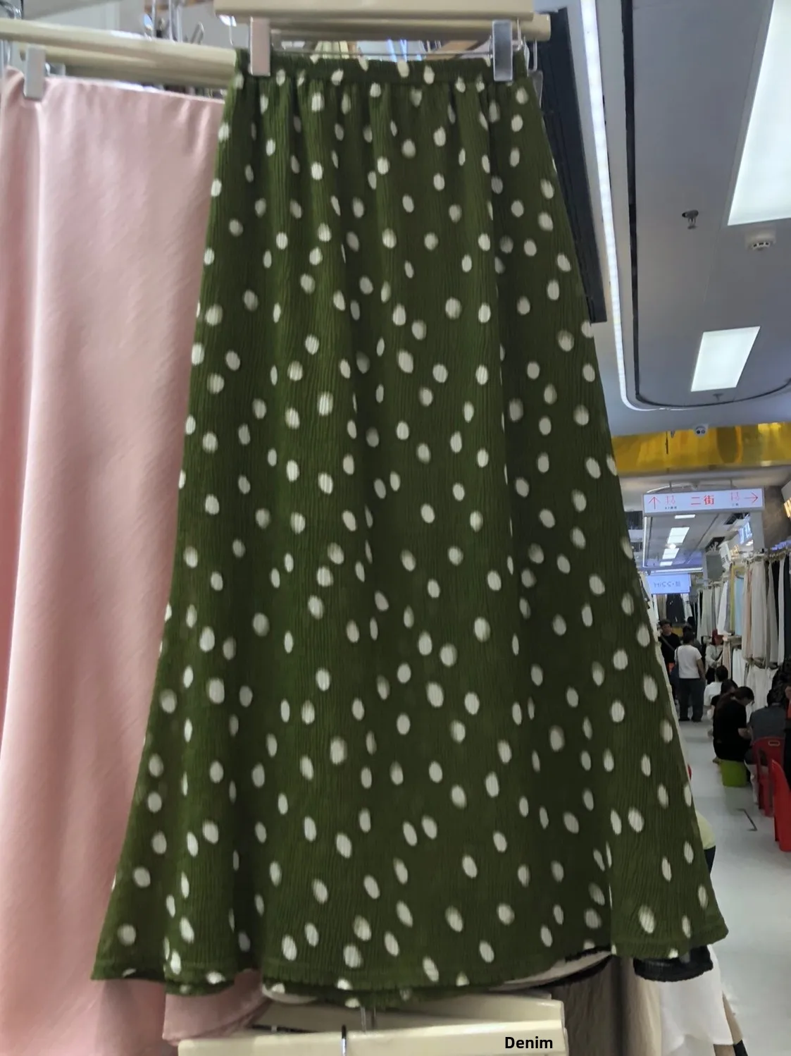 Retro Artistic Leisure Pleated Polka Dot Half Skirt Women's Drapey A-Line Straight Fish Tail Long Skirt High Waist Polyester ...
Retro Artistic Leisure Pleated Polka Dot Half Skirt Women's Drapey A-Line Straight Fish Tail Long Skirt High Waist Polyester ...