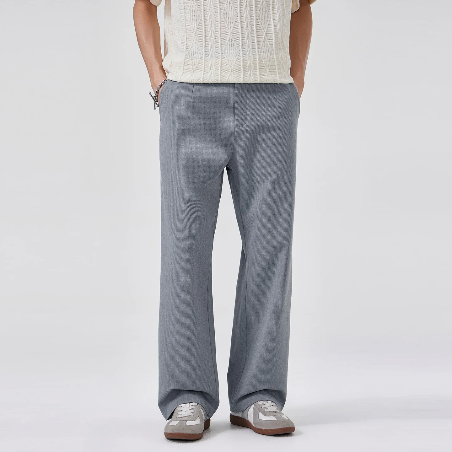 Мужские повседневные брюки в винтажном стиле, свободного кроя, прямые, для делового стиля, в японском уличном стиле
Мужские повседневные брюки в винтажном стиле, свободного кроя, прямые, для делового стиля, в японском уличном стиле