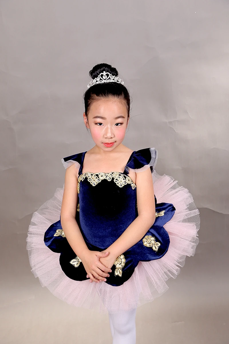 New dance costume professional jazz dance dress performance dress Lodysuit Latin dress
New dance costume professional jazz dance dress performance dress Lodysuit Latin dress