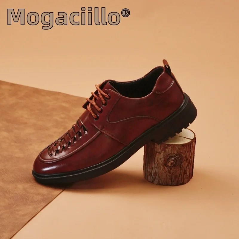 Классические брендовые мужские деловые модельные туфли на толстой подошве, модные мужские кожаные туфли в стиле ретро, банкетные туфли-броги в британском стиле
Классические брендовые мужские деловые модельные туфли на толстой подошве, модные мужские кожаные туфли в стиле ретро, банкетные туфли-броги в британском стиле