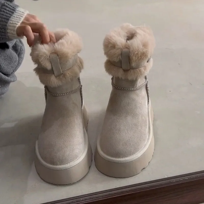 Comfortable Thick Sole Short Snow Boots Women Plush Warm Fashion Height Increasing Ankle Boots Casual Fuzzy Cotton Shoes
Comfortable Thick Sole Short Snow Boots Women Plush Warm Fashion Height Increasing Ankle Boots Casual Fuzzy Cotton Shoes