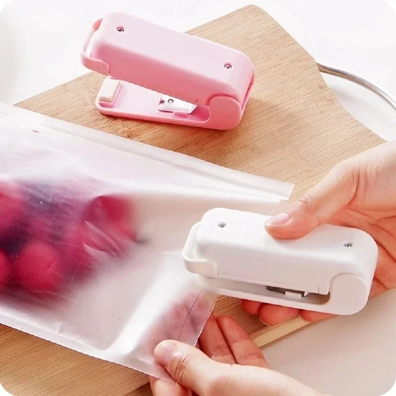 Mini Heat Bag Sealing Machine Package Sealer Bags Thermal Plastic Food Bag Closure Portable Sealer Packing Kitchen Accessories
Mini Heat Bag Sealing Machine Package Sealer Bags Thermal Plastic Food Bag Closure Portable Sealer Packing Kitchen Accessories