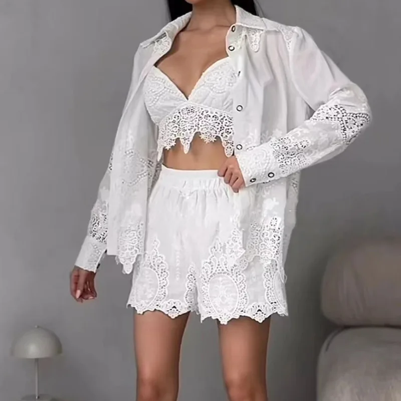 High-end lazy style suit, new fashion light luxury embroidered hollow shirt, two-piece set of simple luxury temperament elegant
High-end lazy style suit, new fashion light luxury embroidered hollow shirt, two-piece set of simple luxury temperament elegant
