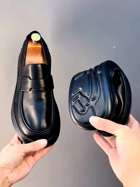 Новые мужские повседневные удобные туфли из натуральной кожи 5561: модный деловой стиль, универсальные, элегантные, на плоской подошве, с резиновой подошвой
Новые мужские повседневные удобные туфли из натуральной кожи 5561: модный деловой стиль, универсальные, элегантные, на плоской подошве, с резиновой подошвой