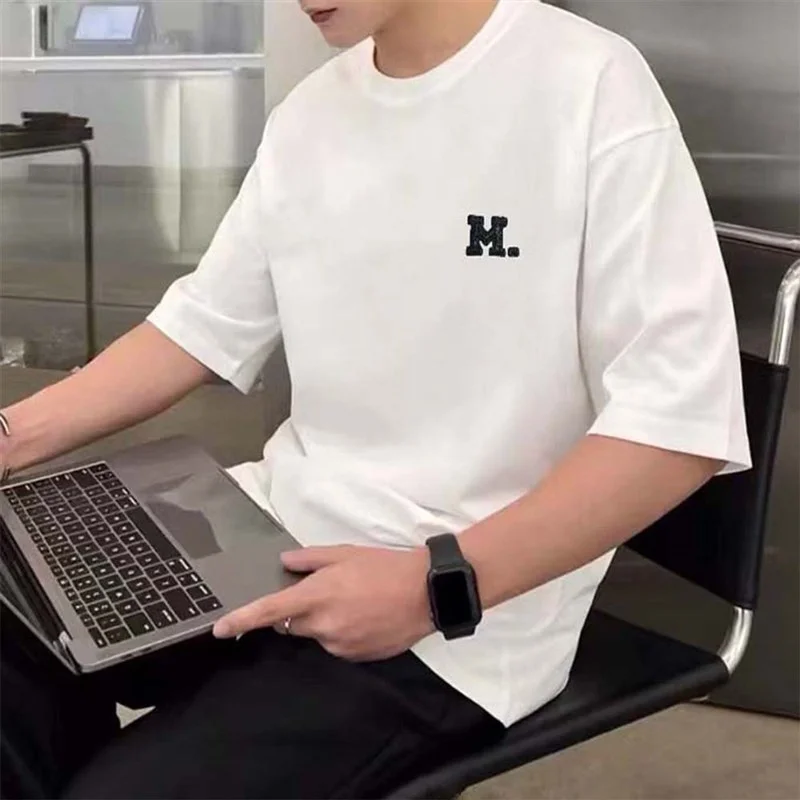 Summer Heavyweight Short Sleeve T-Shirt Men's Loose Casual round Neck Embroidered Letter Simple Versatile Base Shirt Body Tee
Summer Heavyweight Short Sleeve T-Shirt Men's Loose Casual round Neck Embroidered Letter Simple Versatile Base Shirt Body Tee