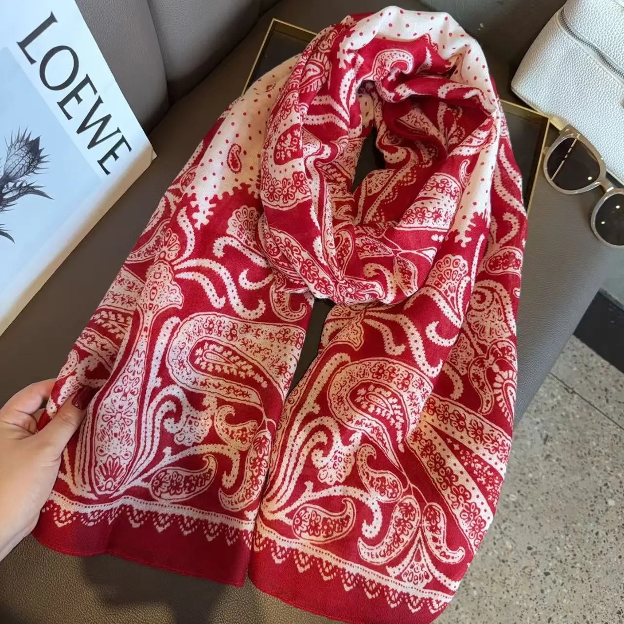 Women Spring Summer Print Cotton Linen Scarf Classic Retro Cashew Pattern Soft Lightweight Wrap Shawl For Daily And Travel Wear
Women Spring Summer Print Cotton Linen Scarf Classic Retro Cashew Pattern Soft Lightweight Wrap Shawl For Daily And Travel Wear