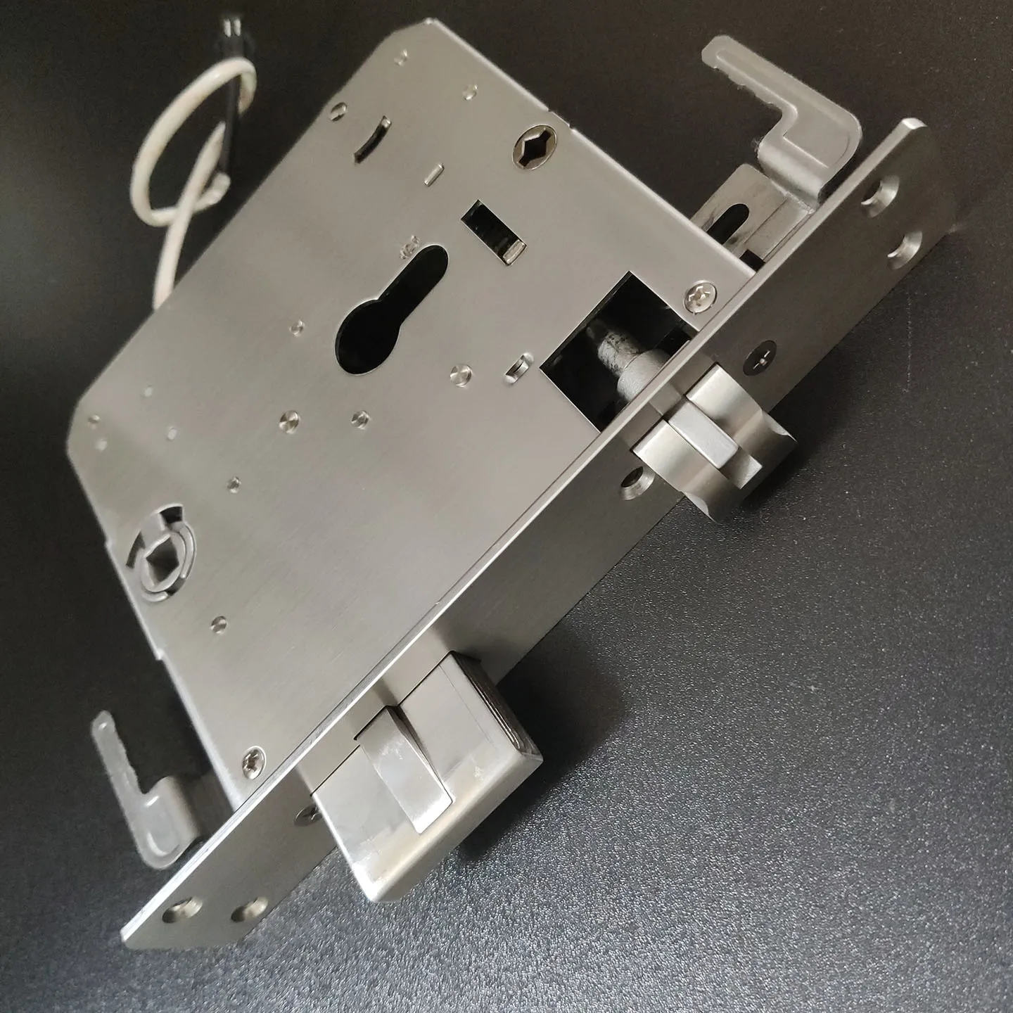 Compatible with 33X210 anti-theft door lock electronic lock cylinder double active double fast all steel electronic lock body
Compatible with 33X210 anti-theft door lock electronic lock cylinder double active double fast all steel electronic lock body