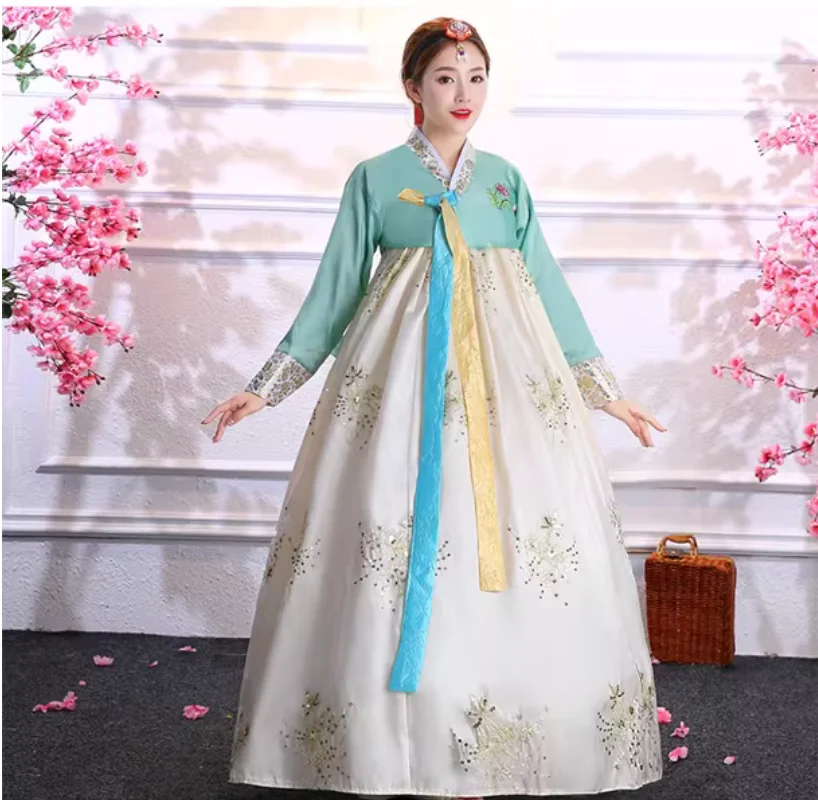 Retro court improved Hanfu women's adult ethnic dance performance costumes
Retro court improved Hanfu women's adult ethnic dance performance costumes