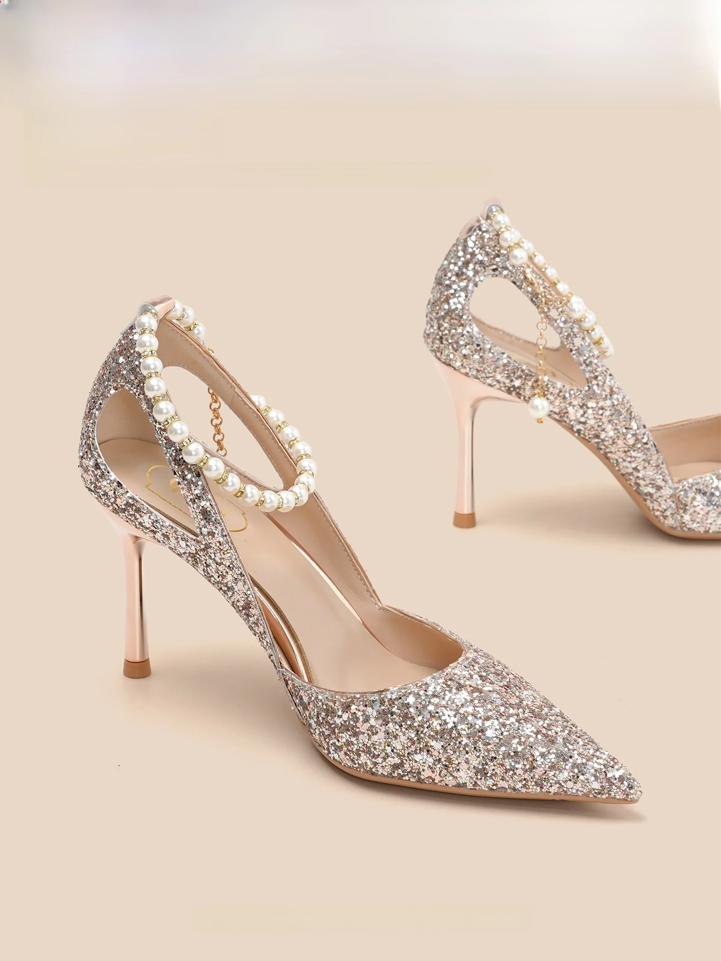 Fige Pearl Detail High Heels Gold Color Women's Wedding oes Comfortable Pointed Toe Slim Heel Single oes Faionable Glit...
Fige Pearl Detail High Heels Gold Color Women's Wedding oes Comfortable Pointed Toe Slim Heel Single oes Faionable Glit...