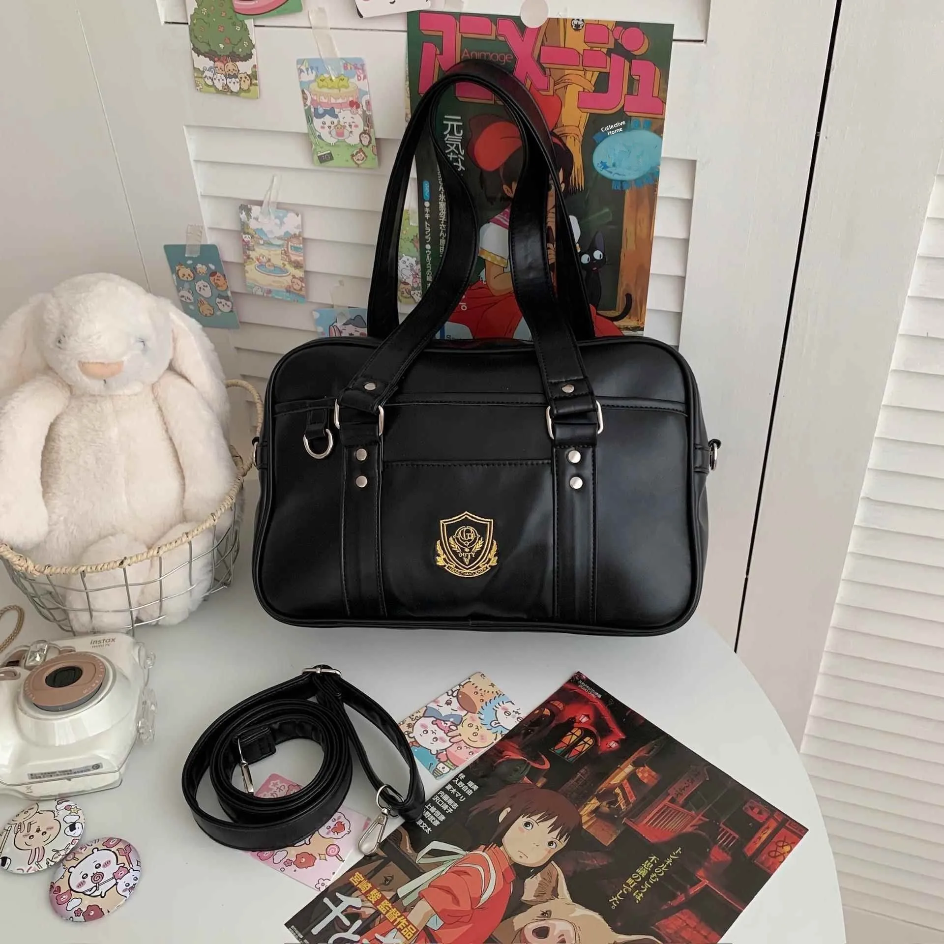Commuter Satchel Crossbody Single Shoulder Uniform School Bag Original Manga Exhibition Class Bag Versatile JK Backpack
Commuter Satchel Crossbody Single Shoulder Uniform School Bag Original Manga Exhibition Class Bag Versatile JK Backpack