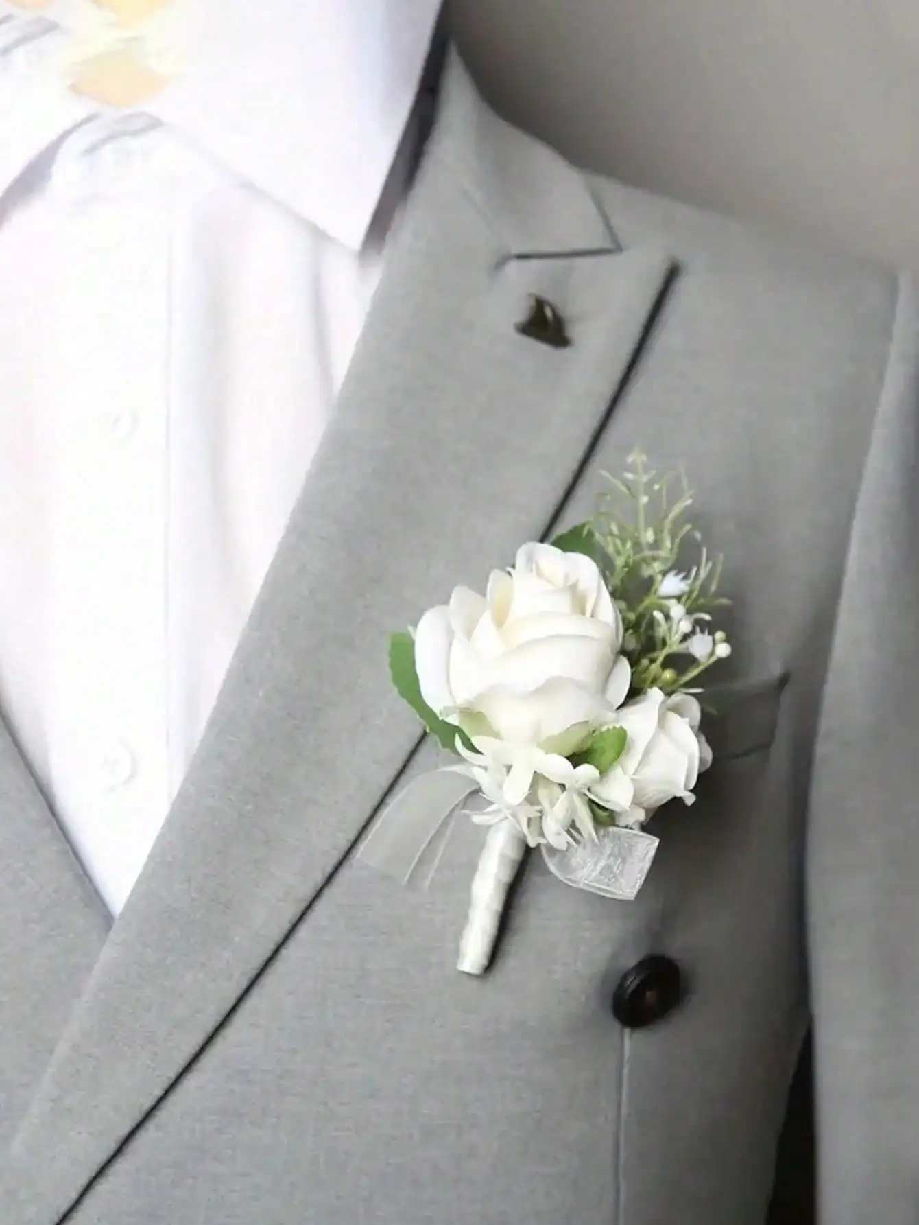 1pcs White Rose Corsage, Elegant European Style White Rose Corsage For Wedding And Event Decoration,
1pcs White Rose Corsage, Elegant European Style White Rose Corsage For Wedding And Event Decoration,