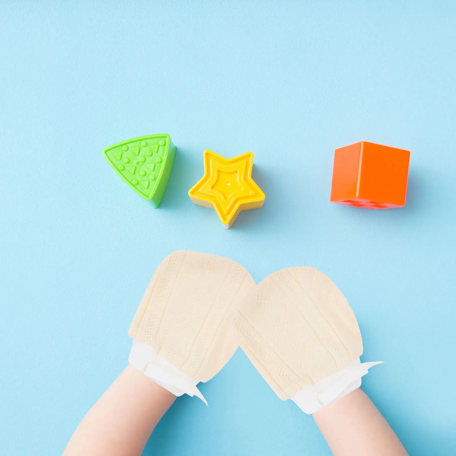 3 пары детских перчаток, дышащие варежки для новорожденных, не царапающиеся, с эластичной манжетой, разноцветные, защитные перчатки для младенцев, защита от царапин
3 пары детских перчаток, дышащие варежки для новорожденных, не царапающиеся, с эластичной манжетой, разноцветные, защитные перчатки для младенцев, защита от царапин