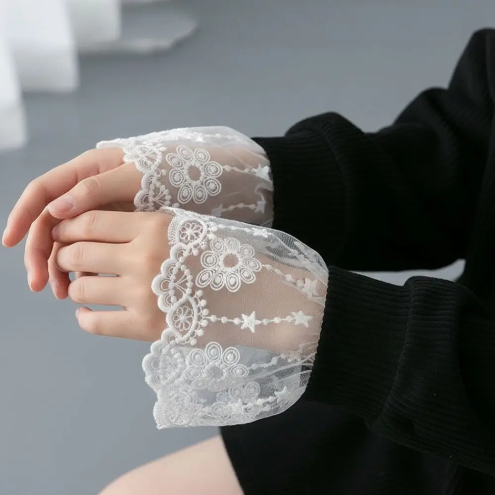 New Embroidery Fake Cuff Detachable White False Sleeve Cuffs Lace Cuff
New Embroidery Fake Cuff Detachable White False Sleeve Cuffs Lace Cuff
