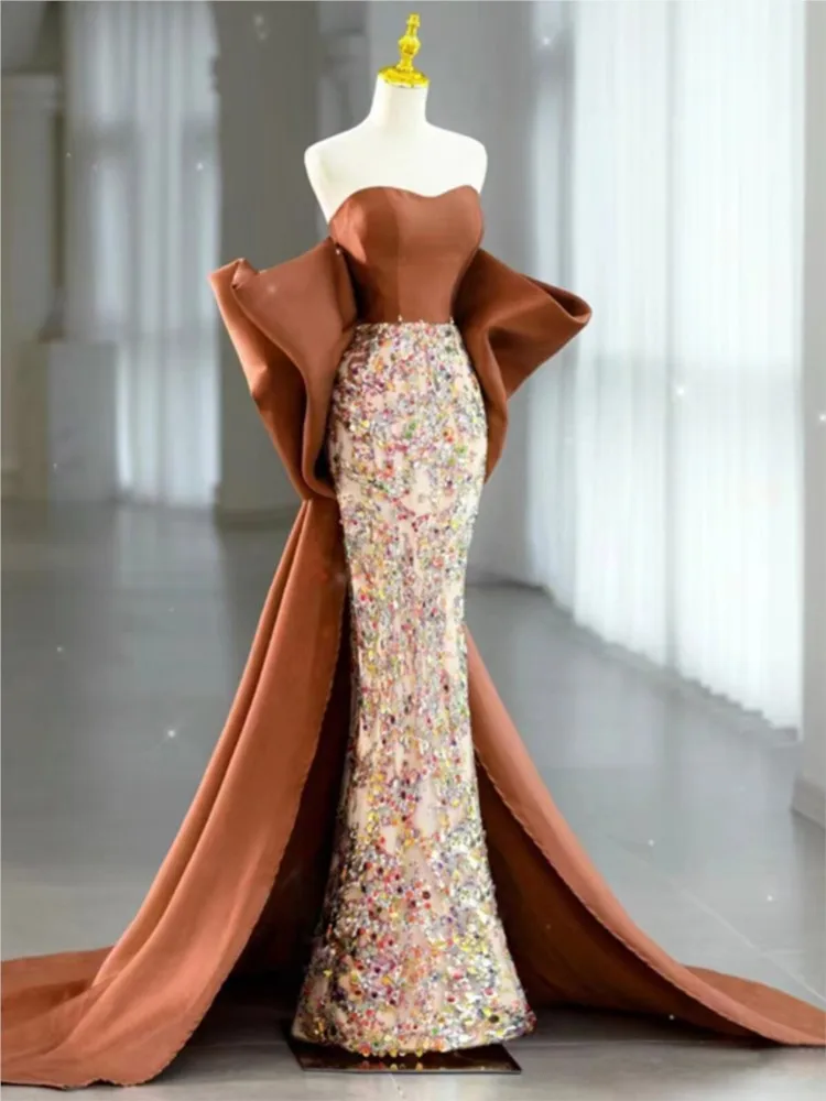 Strapless caramel-colored fishtail toasting style host performance dress
Strapless caramel-colored fishtail toasting style host performance dress