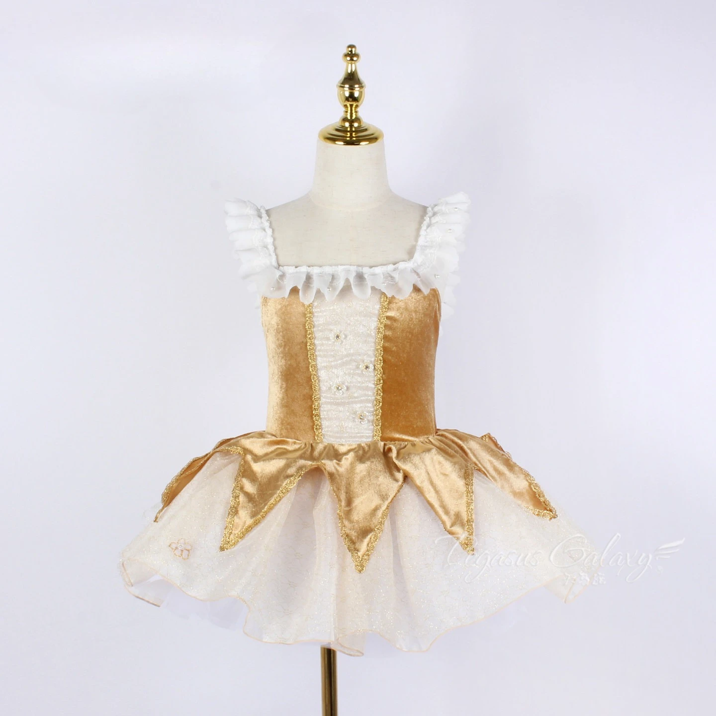 Бархатное балетное платье без рукавов для девочек, тюлевая юбка, костюм для сценических выступлений, танцевальный костюм для женщин, сексуальный балетный купальник с открытой спиной
Бархатное балетное платье без рукавов для девочек, тюлевая юбка, костюм для сценических выступлений, танцевальный костюм для женщин, сексуальный балетный купальник с открытой спиной