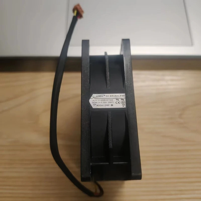 Free shipping brand new suitable for BenQ AD07012DB257300 12V 0.30A projector fan
Free shipping brand new suitable for BenQ AD07012DB257300 12V 0.30A projector fan