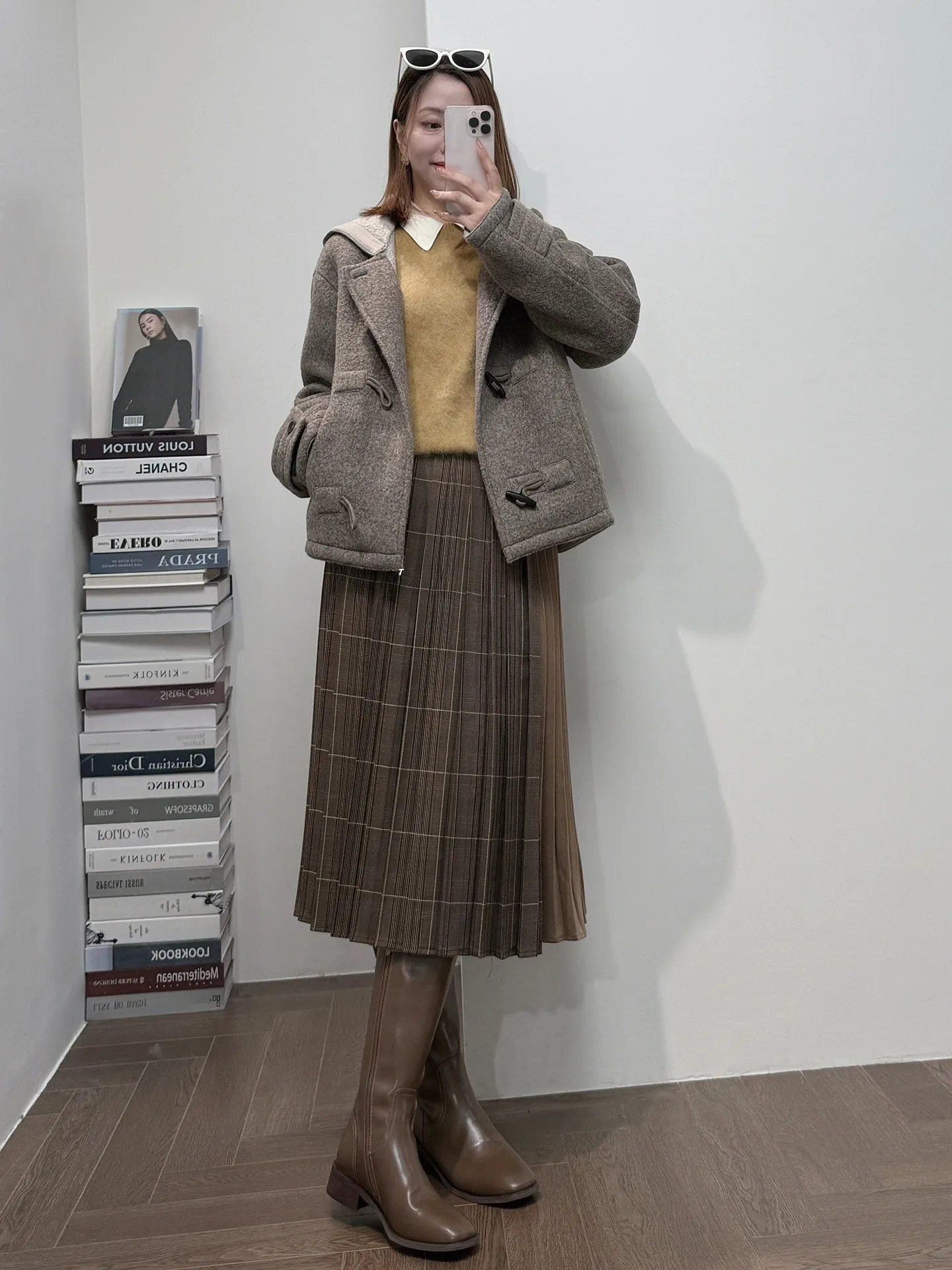 Ультратонкое двустороннее пальто из альпаки, теплое, легкое, в корейском стиле, женская модная верхняя одежда, зимняя шапка в комплекте
Ультратонкое двустороннее пальто из альпаки, теплое, легкое, в корейском стиле, женская модная верхняя одежда, зимняя шапка в комплекте