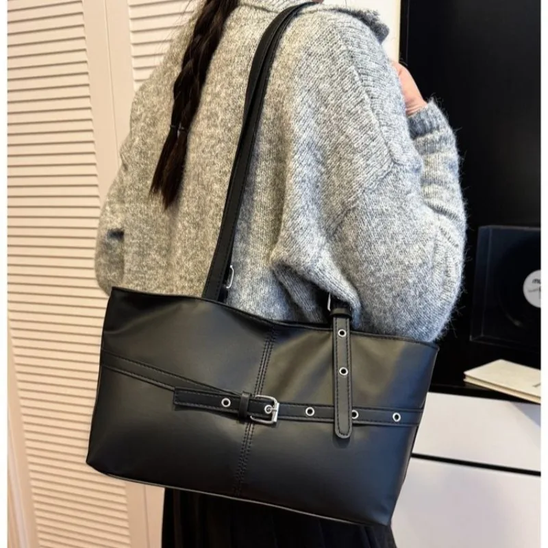 2026 New Women Handbags Large-capacity Trendy Fashionable Multi-purpose Simple Casual Texture Shoulder Bag Luxury Handbags
2026 New Women Handbags Large-capacity Trendy Fashionable Multi-purpose Simple Casual Texture Shoulder Bag Luxury Handbags