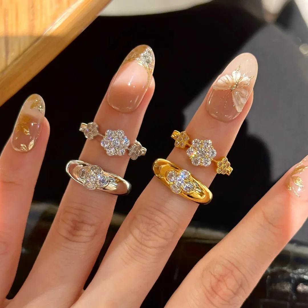 Damo Jewelry Sets Snowflake Jewelry Woman Lucky Flower Shine Necklace Ring Designer Bracelet Gold Silver Plated Jewelry Sets
Damo Jewelry Sets Snowflake Jewelry Woman Lucky Flower Shine Necklace Ring Designer Bracelet Gold Silver Plated Jewelry Sets