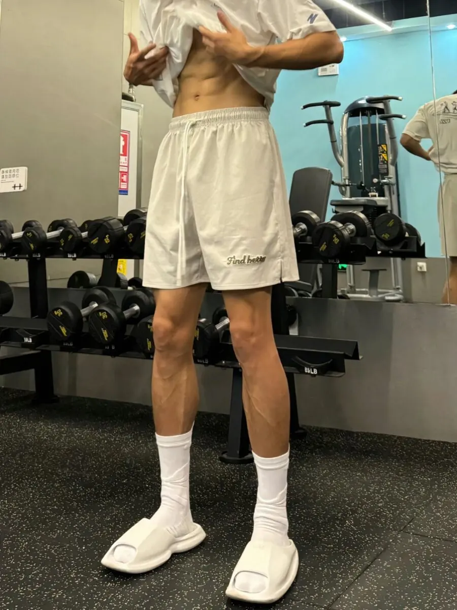 American Style Quick Dry Fitness Mesh Shorts Men's Summer Trend Loose Breathable Basketball Pants Four-Five Length Unisex
American Style Quick Dry Fitness Mesh Shorts Men's Summer Trend Loose Breathable Basketball Pants Four-Five Length Unisex