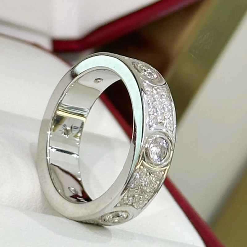 Couple's New Full Zircon Rings Silver 925 Love Leopard Style Luxury Designer Jewelry For Women or Men Wedding Party
Couple's New Full Zircon Rings Silver 925 Love Leopard Style Luxury Designer Jewelry For Women or Men Wedding Party