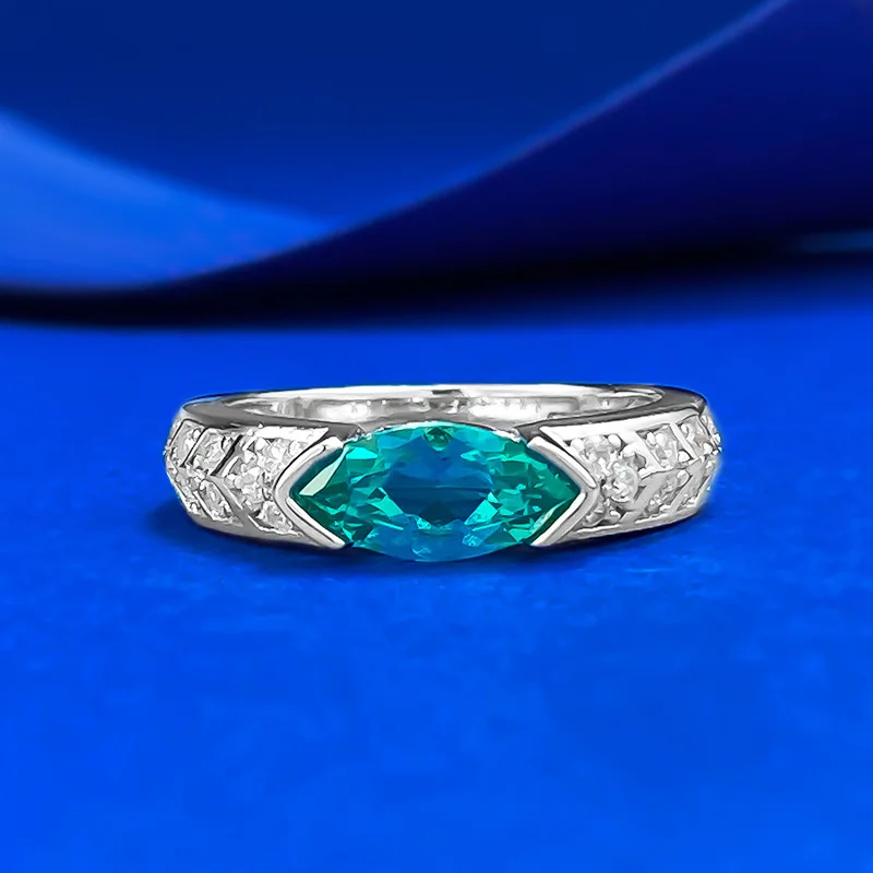 Новое серебро S925, инкрустированное 5*10 мм, персонализированное кольцо с конским глазом и зеленым бриллиантом для женщин, простые повседневные свадебные украшения в стиле Ins
Новое серебро S925, инкрустированное 5*10 мм, персонализированное кольцо с конским глазом и зеленым бриллиантом для женщин, простые повседневные свадебные украшения в стиле Ins