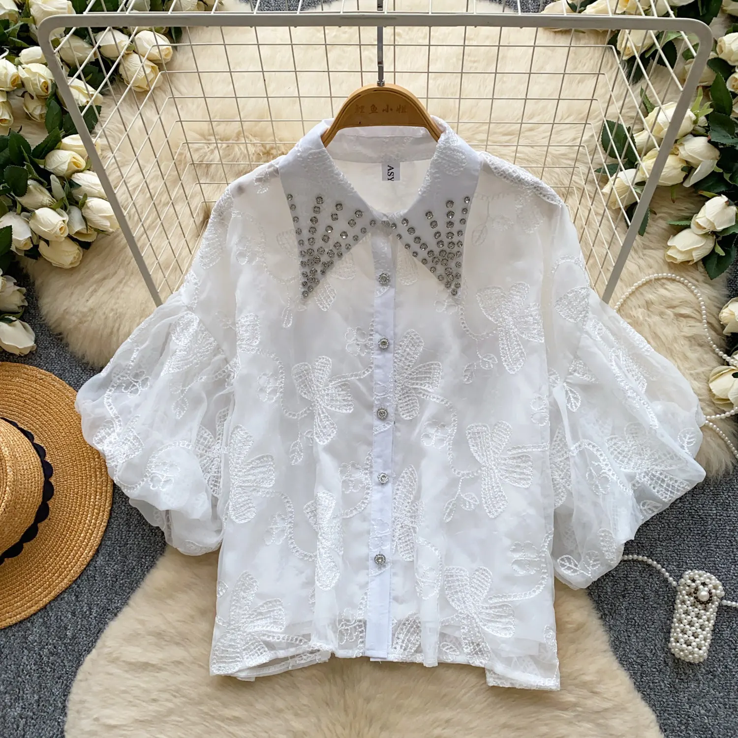 Women Lace Shirt Beaded Basic Tops Embroidery Half Sleeves Turn Down Collar Single Breasted Loose Fit Elegant Casual 2026 Spring
Women Lace Shirt Beaded Basic Tops Embroidery Half Sleeves Turn Down Collar Single Breasted Loose Fit Elegant Casual 2026 Spring