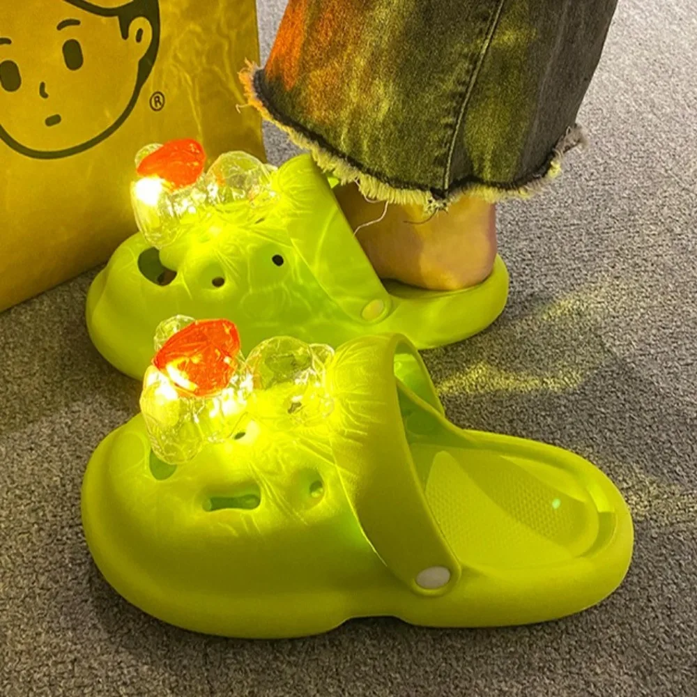 Cartoon Luminous Slippers Women 3D Crystal Love Bear Platform Love Heart Bear Slippers Anime Anti Slip Slides Sandals
Cartoon Luminous Slippers Women 3D Crystal Love Bear Platform Love Heart Bear Slippers Anime Anti Slip Slides Sandals