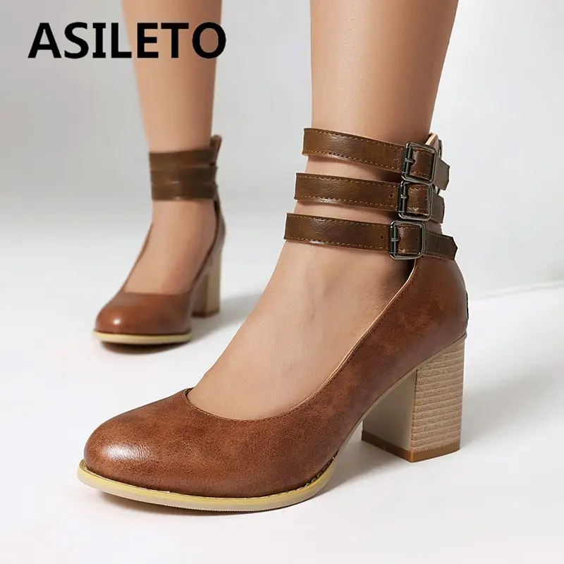 ASILETO 2025 New Design Women Pumps Round Toe Block Heels 7cm Zipper Belt Buckles Metal Decoration Fashion Dating Summer Shoes
ASILETO 2025 New Design Women Pumps Round Toe Block Heels 7cm Zipper Belt Buckles Metal Decoration Fashion Dating Summer Shoes