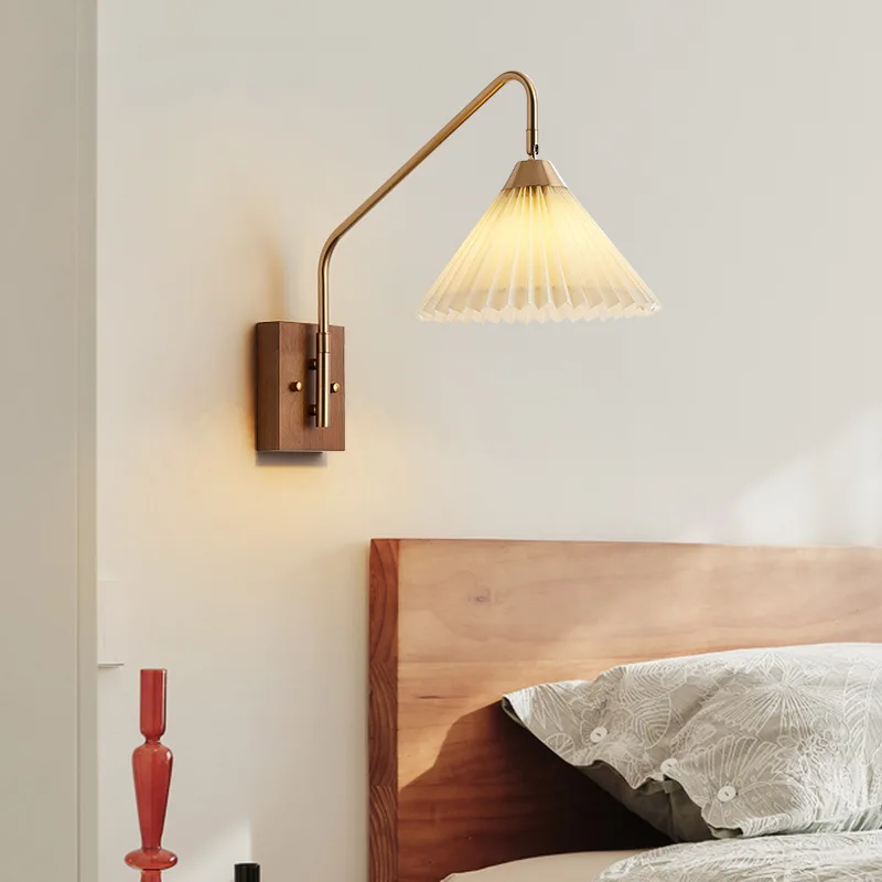Retro Wood Art Bedroom Wall Lamp with Plug Homestay Living Room Room Bed Bed Can Be Rotated Decorative Wall Light
Retro Wood Art Bedroom Wall Lamp with Plug Homestay Living Room Room Bed Bed Can Be Rotated Decorative Wall Light