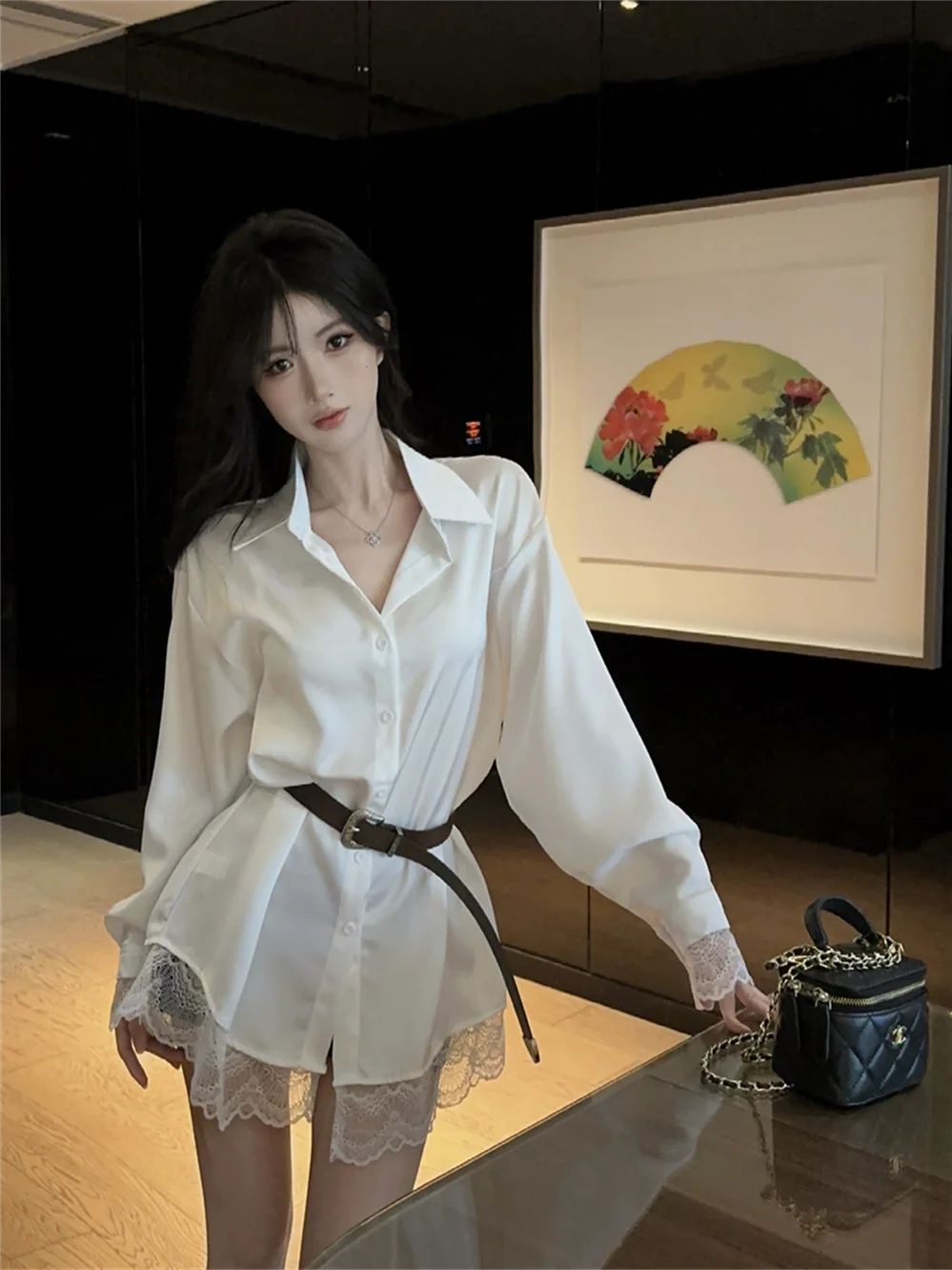 White Collar Splice Lace Short Skirt Shirt Women's Loose Stylish Slimming Top with Belt Spring Fashionable
White Collar Splice Lace Short Skirt Shirt Women's Loose Stylish Slimming Top with Belt Spring Fashionable
