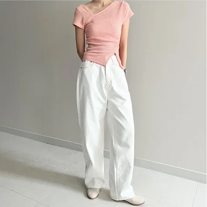 High Waist Wide Leg Denim Jeans Knot Back Pocket Versatile Korean Style Chic Summer New Arrival Ladies Jeans
High Waist Wide Leg Denim Jeans Knot Back Pocket Versatile Korean Style Chic Summer New Arrival Ladies Jeans