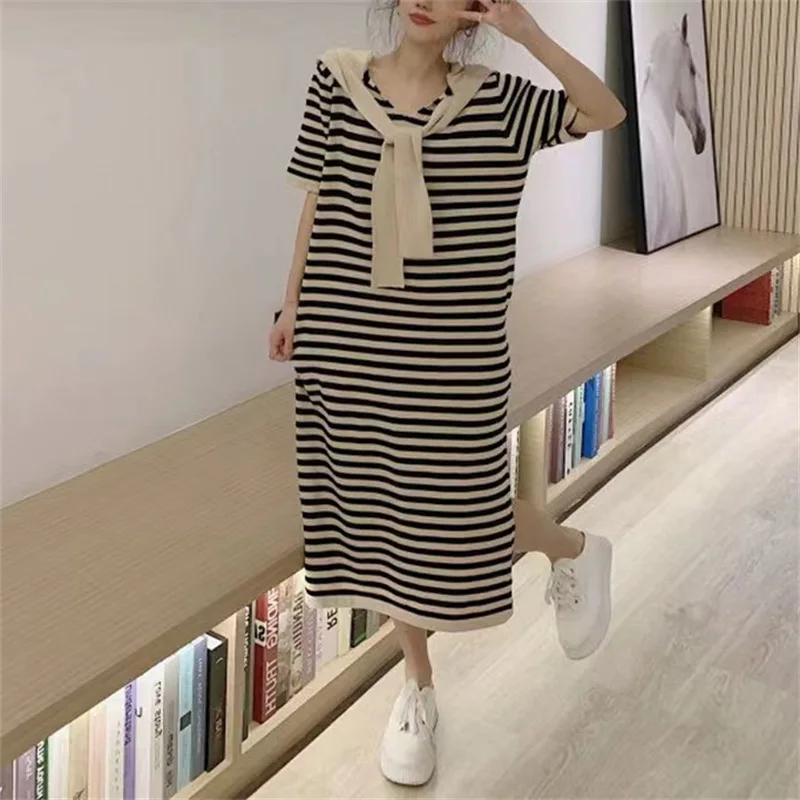 plus Size Knitted Dress Summer Stripe Loose Slimming Short Sleeve Hooded Mid-Length Thin Material Dress Elegant High Waist PV...
plus Size Knitted Dress Summer Stripe Loose Slimming Short Sleeve Hooded Mid-Length Thin Material Dress Elegant High Waist PV...