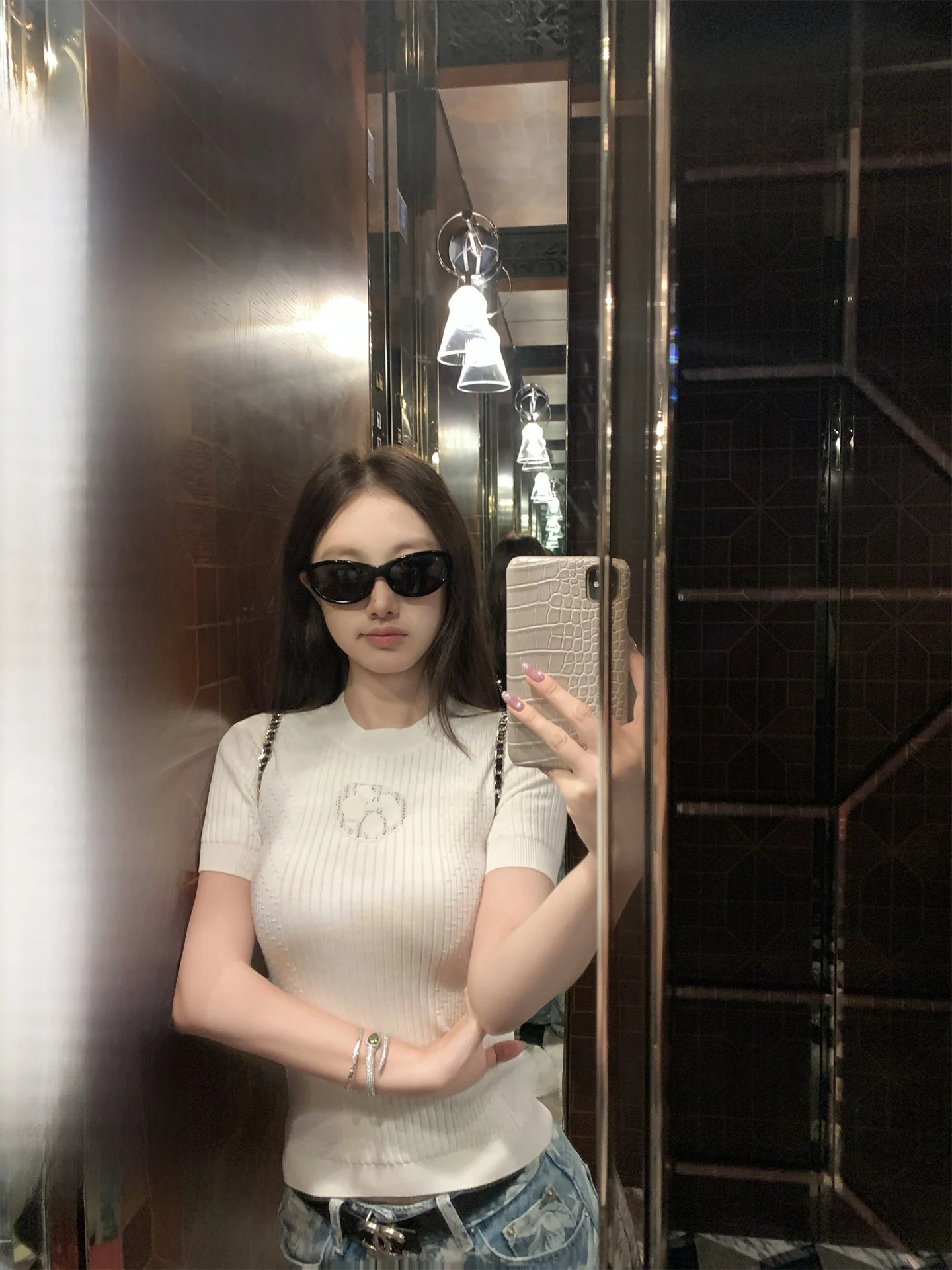 Slim Fit Knitted round Neck T-Shirt Women's Casual Style Polyester Fiber Short Sleeve round Neck Design Spring Season Fashion
Slim Fit Knitted round Neck T-Shirt Women's Casual Style Polyester Fiber Short Sleeve round Neck Design Spring Season Fashion