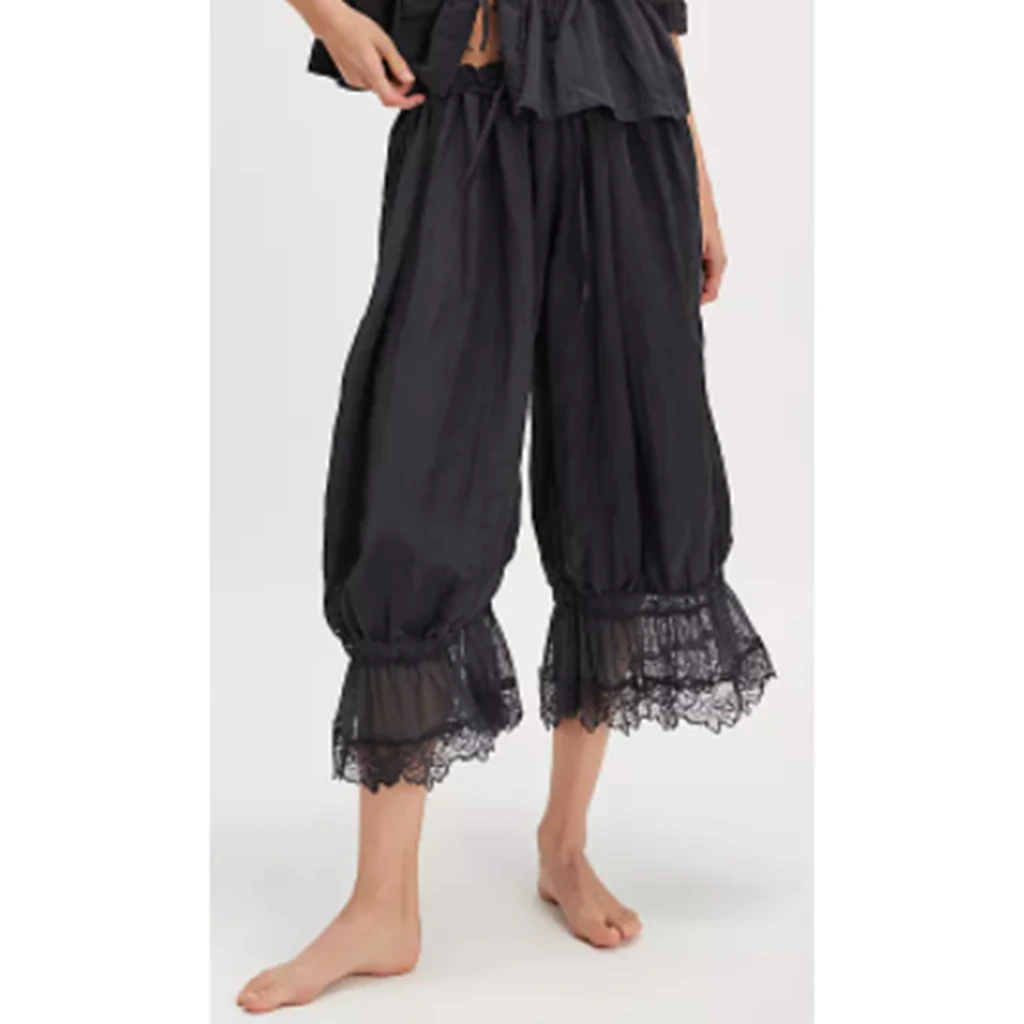Women's Y2K Loose Fit Bloomers Cropped Pants Drawstring High Waist Floral Lace Patchwork Calf-Length Lantern Trousers
Women's Y2K Loose Fit Bloomers Cropped Pants Drawstring High Waist Floral Lace Patchwork Calf-Length Lantern Trousers