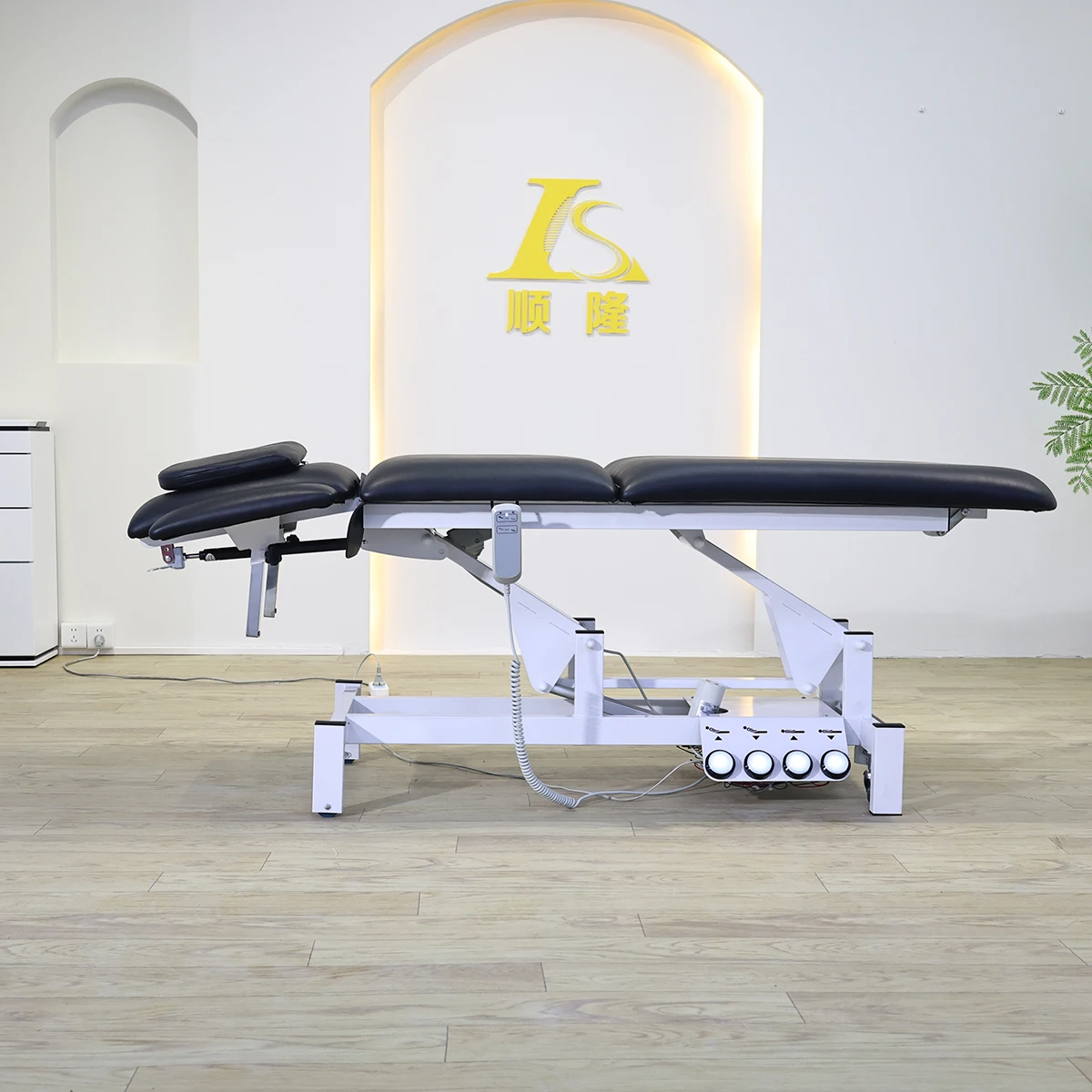 Customized Adjustable Electric Facial Massage Chair Lash Bed Beauty Salon Furniture Tattoo Bed Cosmetic Bed Spa
Customized Adjustable Electric Facial Massage Chair Lash Bed Beauty Salon Furniture Tattoo Bed Cosmetic Bed Spa