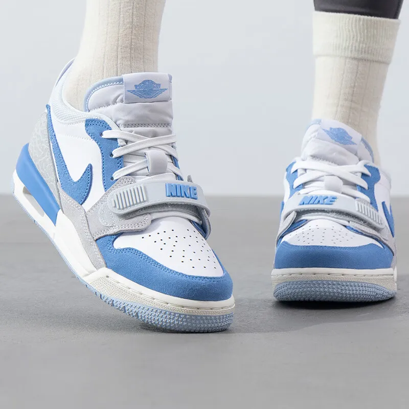 Детская обувь Nike, весна 2021, новые спортивные туфли для отдыха на шнуровке с низким берцем, модные туфли для доски CD9054-141
Детская обувь Nike, весна 2021, новые спортивные туфли для отдыха на шнуровке с низким берцем, модные туфли для доски CD9054-141