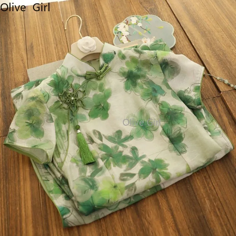 Романтическое зеленое платье Cheongsam Qipao 2024, молодежное улучшенное высококачественное китайское шикарное женское платье, облегающее платье в китайском стиле
Романтическое зеленое платье Cheongsam Qipao 2024, молодежное улучшенное высококачественное китайское шикарное женское платье, облегающее платье в китайском стиле