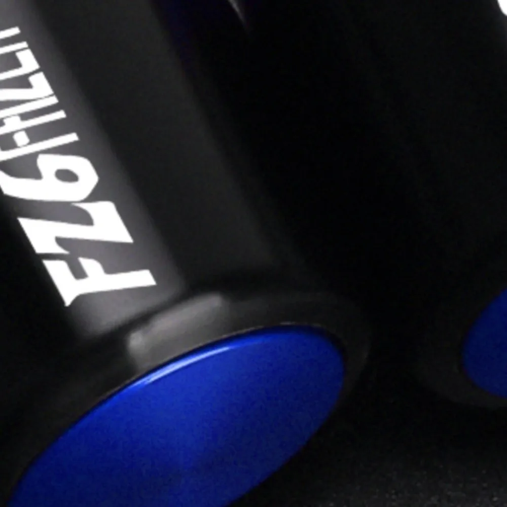 For YAMAHA FZ6 FAZER 2004 2010 2017 2023 2024 2025 2026 7/8" 22mm Motorcycle Accessories Hand bar Handlebar Grips ends Weights
For YAMAHA FZ6 FAZER 2004 2010 2017 2023 2024 2025 2026 7/8" 22mm Motorcycle Accessories Hand bar Handlebar Grips ends Weights