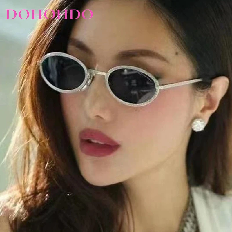 Fashion Metal Oval Frame Sunglasses Women Men Luxury Retro Brand Outdoors Driving Travel Sun Glasses UV400 Gafas De Sol Mujer
Fashion Metal Oval Frame Sunglasses Women Men Luxury Retro Brand Outdoors Driving Travel Sun Glasses UV400 Gafas De Sol Mujer