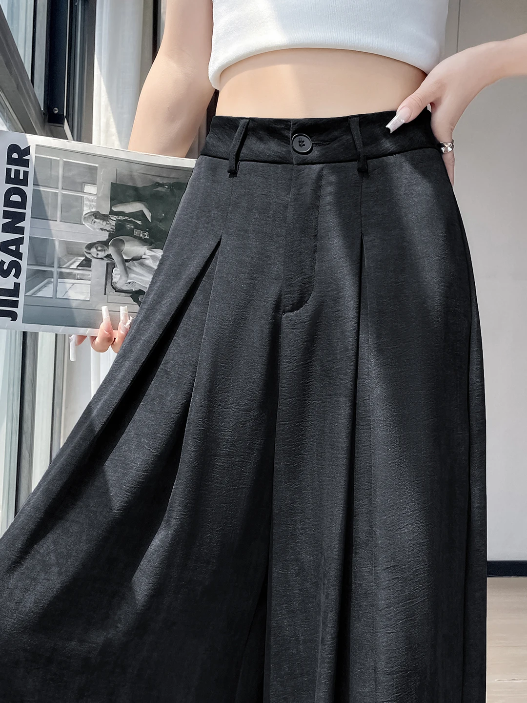 Silk Viscose Acetate Drapey Wide Leg Pants Women Summer Thin Casual Straight High Waist Suit Long Pants Korean Style Commute
Silk Viscose Acetate Drapey Wide Leg Pants Women Summer Thin Casual Straight High Waist Suit Long Pants Korean Style Commute