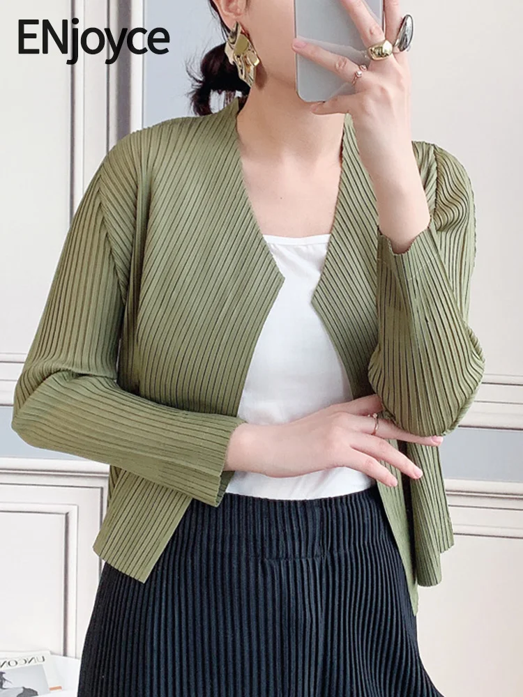 ENjoyce Summer Women Vintage Pleated Elastic Thin Cardigan Jackets Ladies Elegant Coats Sun Protection Tops
ENjoyce Summer Women Vintage Pleated Elastic Thin Cardigan Jackets Ladies Elegant Coats Sun Protection Tops