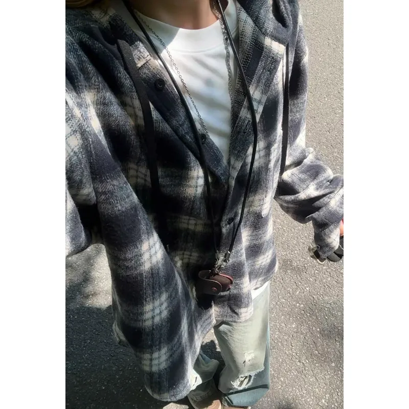 Ретро Американский клетчатый мужской и женский свободный крой, осенний модный брендовый тяжелый повседневный свободный топ с капюшоном Lazy Sle
Ретро Американский клетчатый мужской и женский свободный крой, осенний модный брендовый тяжелый повседневный свободный топ с капюшоном Lazy Sle