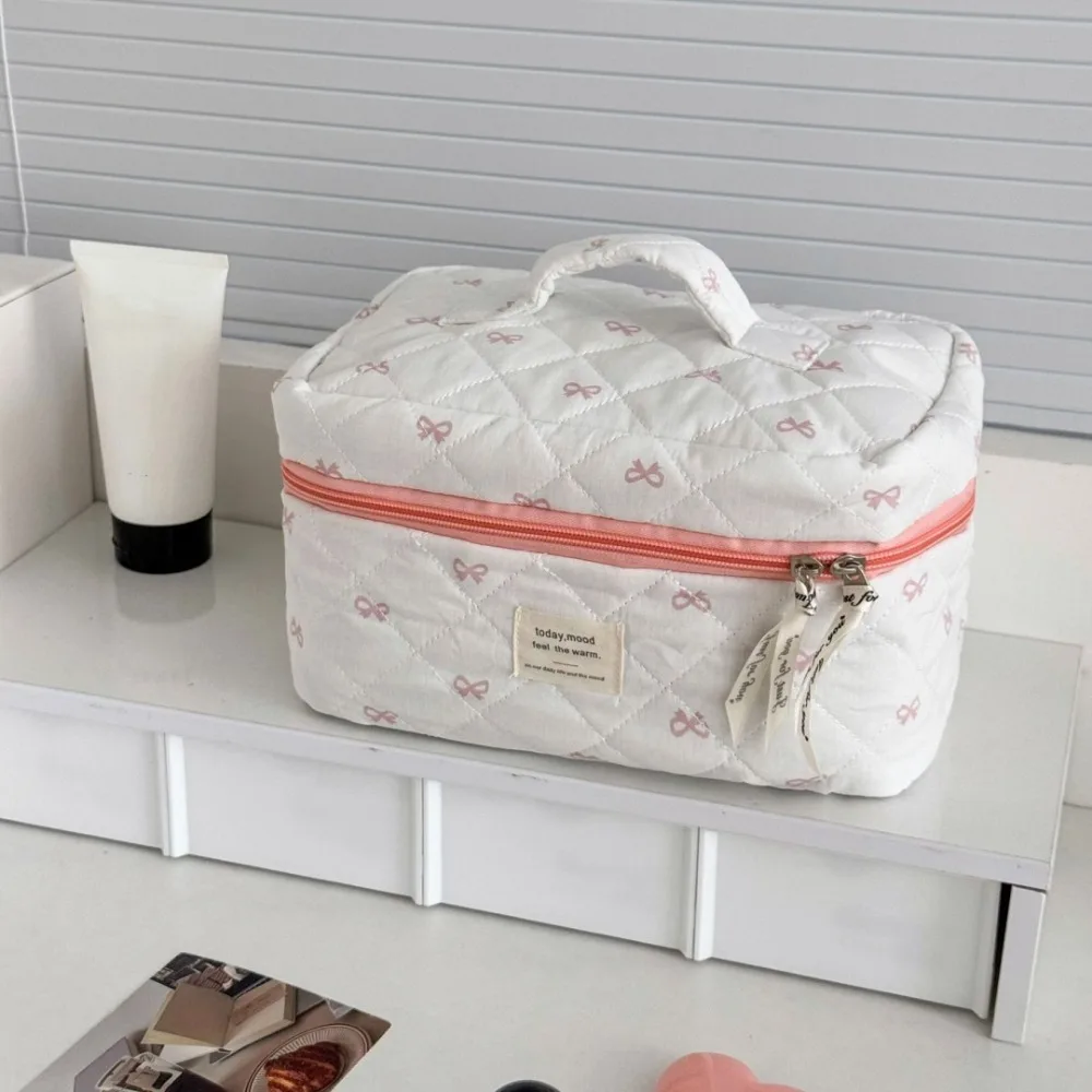 Fashion Blue Bow Women Cosmetic Bag Travel Pouch 3 Type Makeup Bag Zipper Large Capacity Wash Bags Gifts
Fashion Blue Bow Women Cosmetic Bag Travel Pouch 3 Type Makeup Bag Zipper Large Capacity Wash Bags Gifts