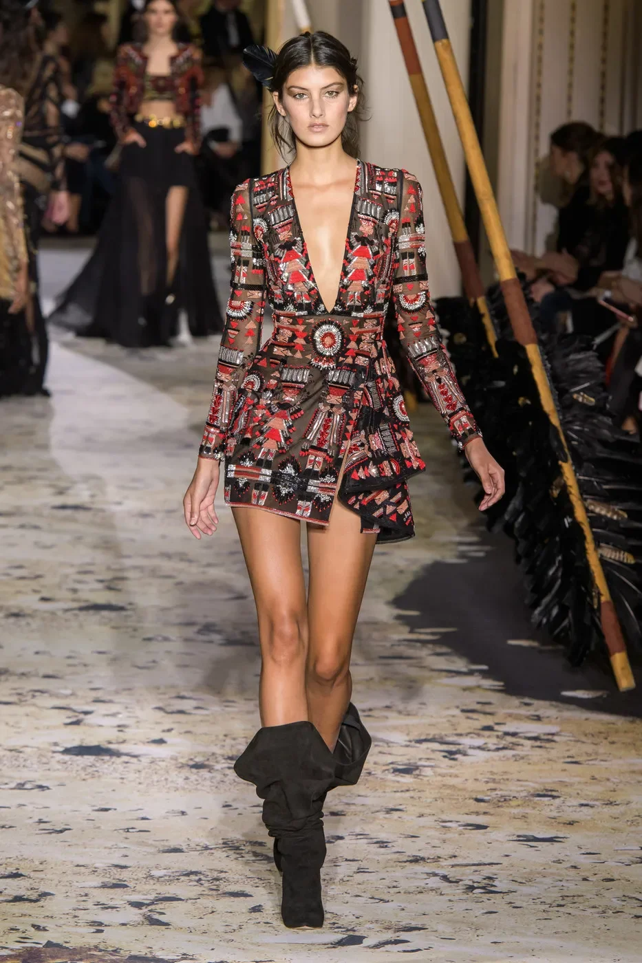 Черное модное сексуальное короткое платье с длинными рукавами и бисером 585, с открытой спиной, платья de fiesta فساتين سهره вечернее платье 
Черное модное сексуальное короткое платье с длинными рукавами и бисером 585, с открытой спиной, платья de fiesta فساتين سهره вечернее платье