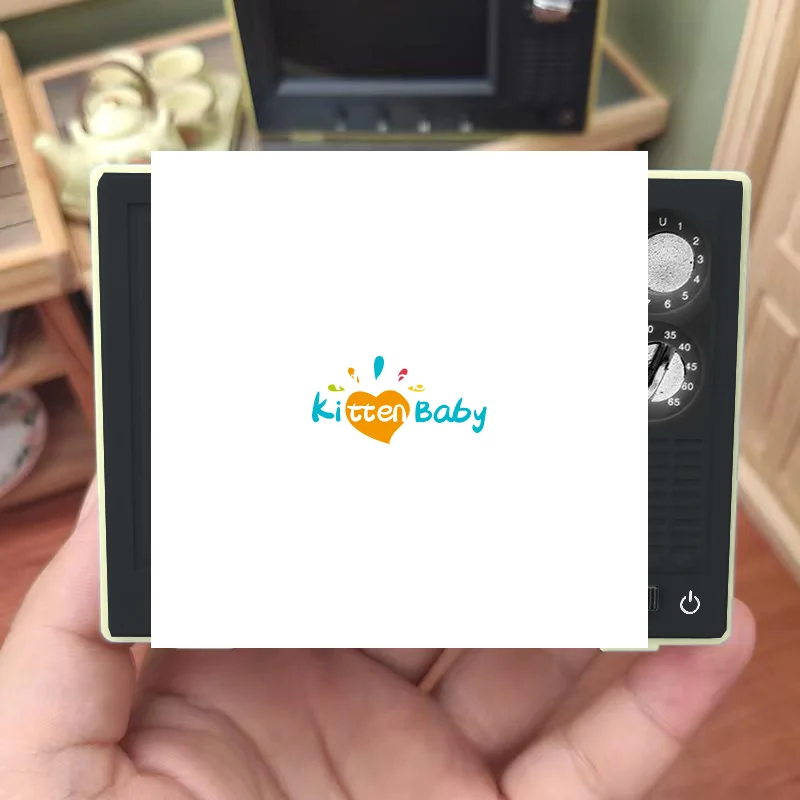 Миниатюрный телевизор для кукольного домика 1:12, с функцией воспроизведения видео, модель мини-телевизора, декор для гостиной, бытовая техника, игрушка, аксессуары для кукольного домика
Миниатюрный телевизор для кукольного домика 1:12, с функцией воспроизведения видео, модель мини-телевизора, декор для гостиной, бытовая техника, игрушка, аксессуары для кукольного домика