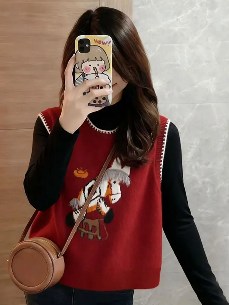 Красный новогодний вязаный жилет с вышивкой, женский, осенне-зимний, новая модная модель, маленький размер, многослойный топ, в комплекте с юбкой
Красный новогодний вязаный жилет с вышивкой, женский, осенне-зимний, новая модная модель, маленький размер, многослойный топ, в комплекте с юбкой