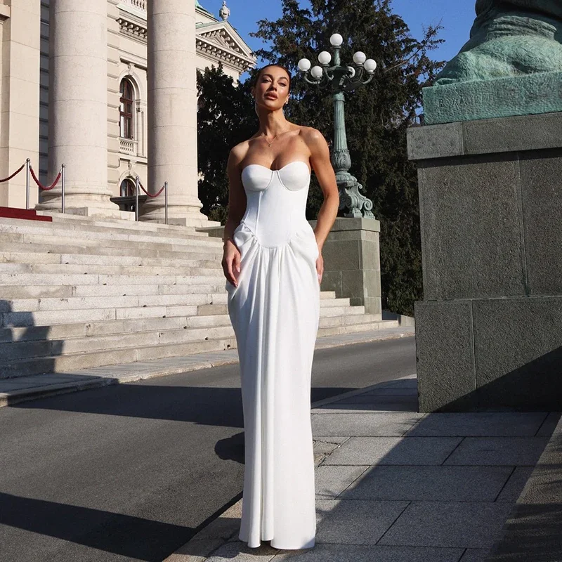 Customized Elegant White Sleeveless Mermaid Ruched 2026 Wedding Dress Sexy Strapless Open Back Pleat Zipper Vintage Floor-Length
Customized Elegant White Sleeveless Mermaid Ruched 2026 Wedding Dress Sexy Strapless Open Back Pleat Zipper Vintage Floor-Length