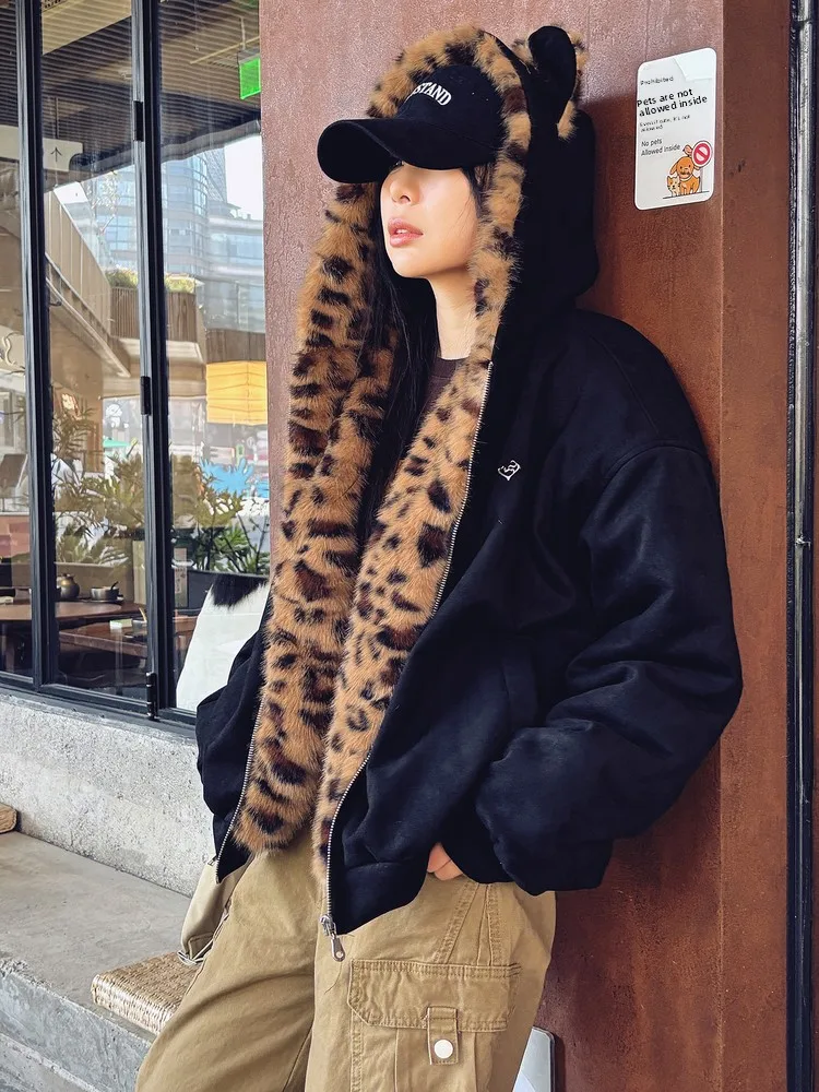 TEETHEASE Женское зимнее теплое свободное пальто с капюшоном, леопардовым принтом, винтажное, в стиле оверсайз, верхняя одежда для женщин
TEETHEASE Женское зимнее теплое свободное пальто с капюшоном, леопардовым принтом, винтажное, в стиле оверсайз, верхняя одежда для женщин