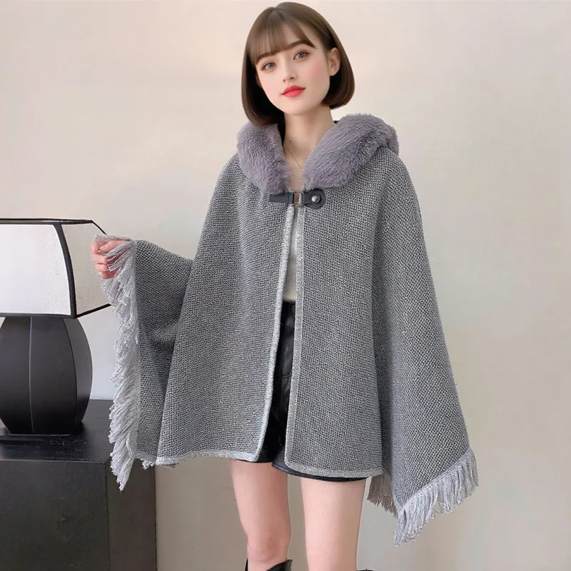 Осенне-зимний плащ, женская шаль с кисточками и капюшоном, пальто, свободная накидка, воротник из искусственного кроличьего меха, флисовая верхняя одежда, повседневная уличная одежда
Осенне-зимний плащ, женская шаль с кисточками и капюшоном, пальто, свободная накидка, воротник из искусственного кроличьего меха, флисовая верхняя одежда, повседневная уличная одежда